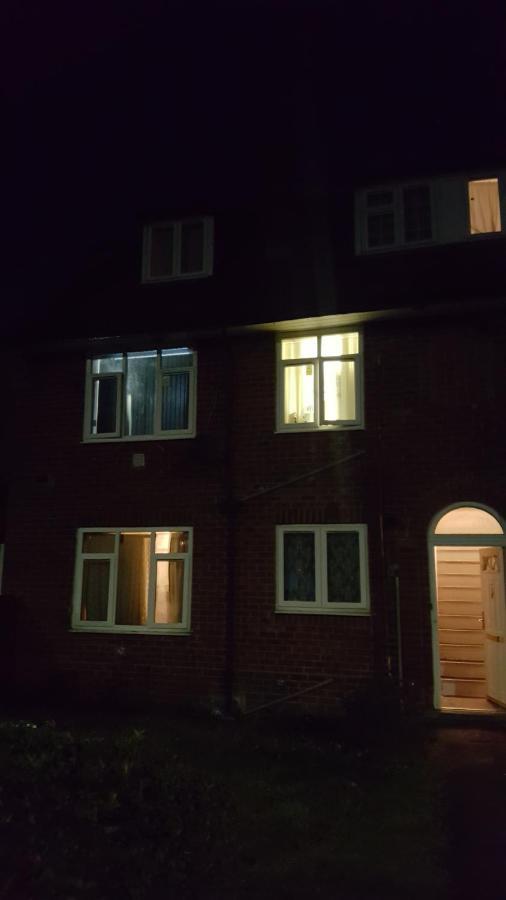 Splendid 4Bedrooms Shared Home Manchester Ngoại thất bức ảnh